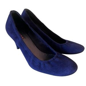 Prada Purple Suede Kitten Heel Pumps  size 36 Made in Italy